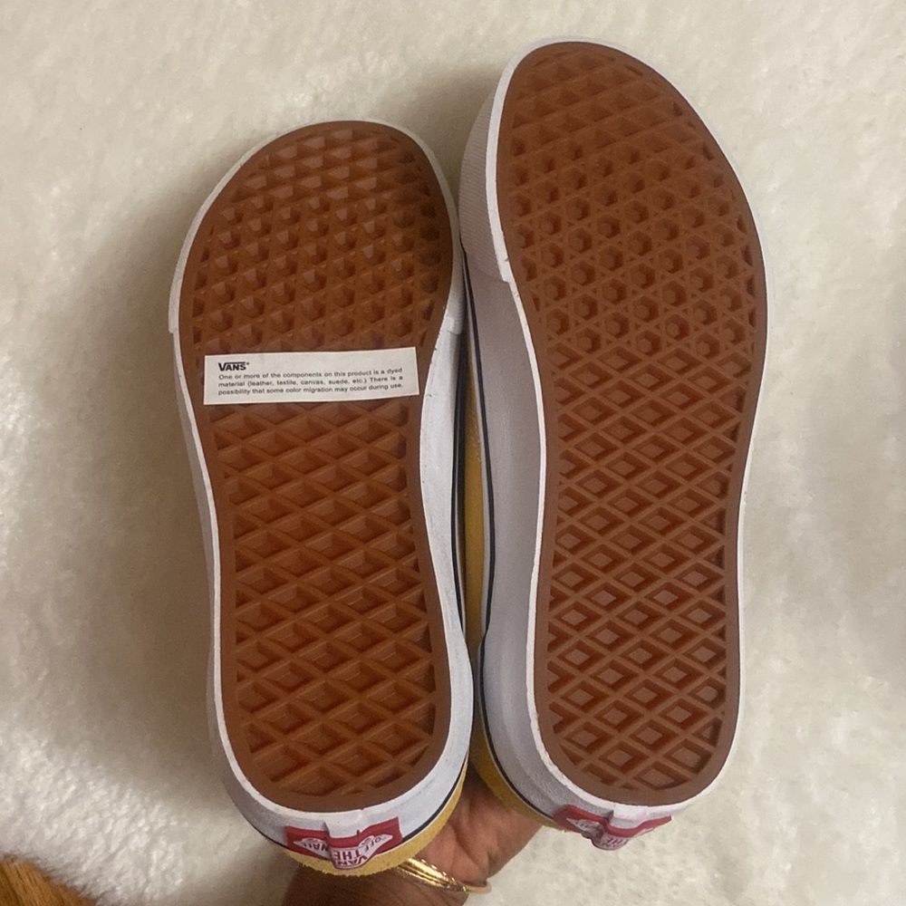 VANS Ochre Mustard Skate Sneakers NWT - Picture 4 of 6